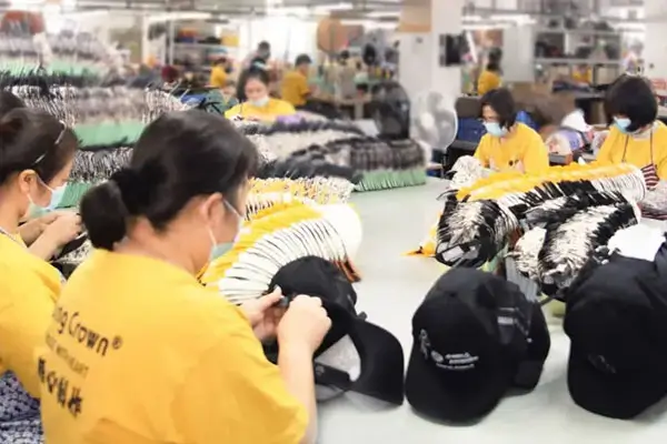 custom hat manufacturing